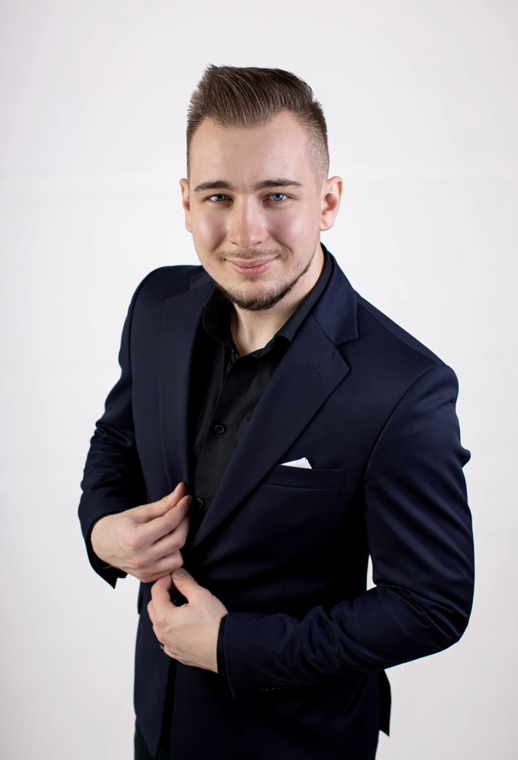 Konrad Zemlik, prezes ZEMLIX MEDIA i osoba prowadząca współpracę